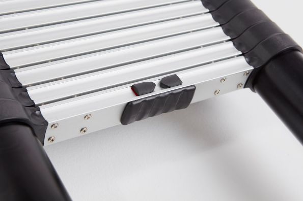 Afbeelding - https-www-ez-catalog-nl-Asset-e716d858384648f8b0d8d7f8c5a5f078-ImageFullSize-Ladder-TL-Smart-Up-Pro-USP-4-jpg